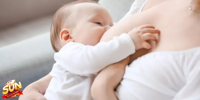 Ý nghĩa nằm mơ thấy cho con bú phản ánh điều gì cho tương lai